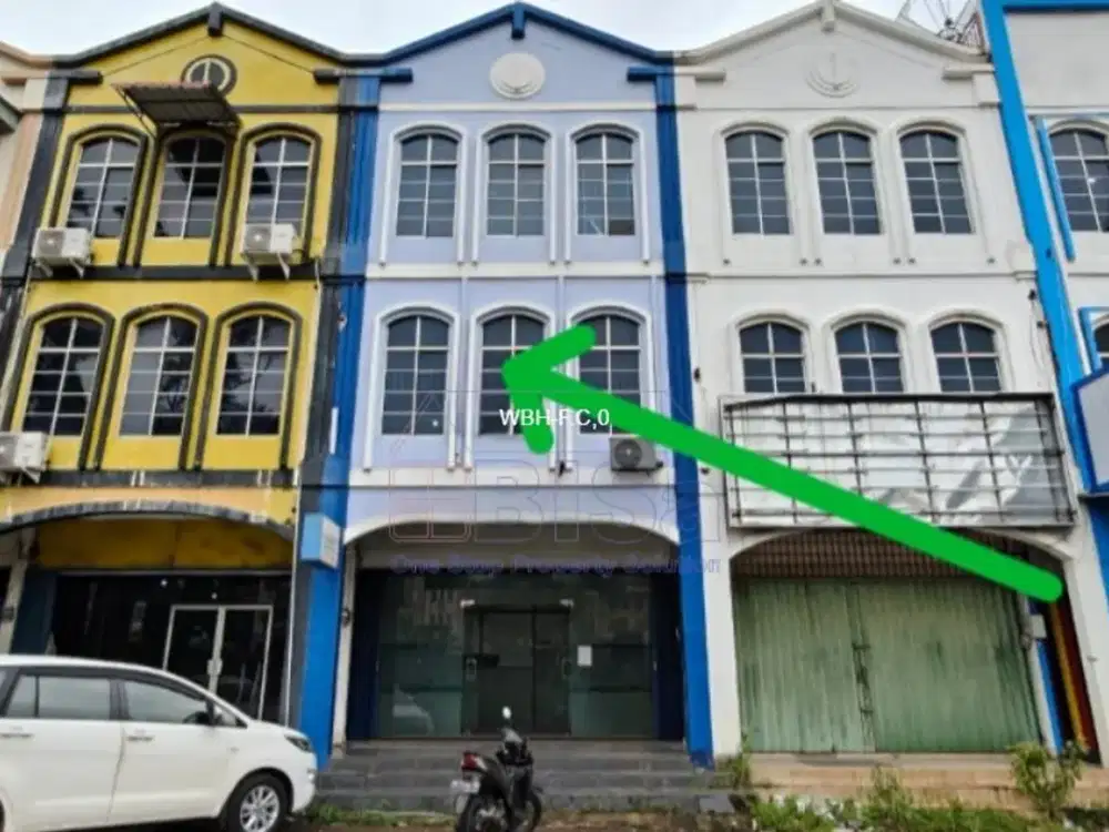 Ruko 3 Lantai di Jl. Laksamana Bintan – Komp. Tanah Mas, Sei Panas