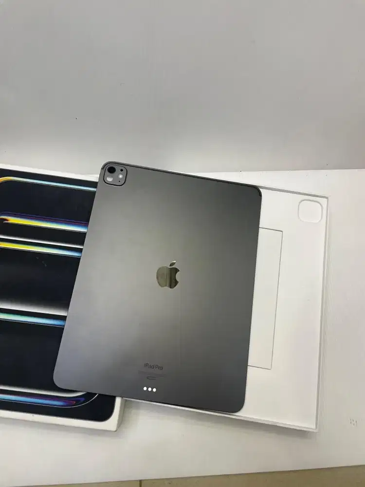 IPAD PRO M4 2024 13-inch 512GB wifi bekas second original