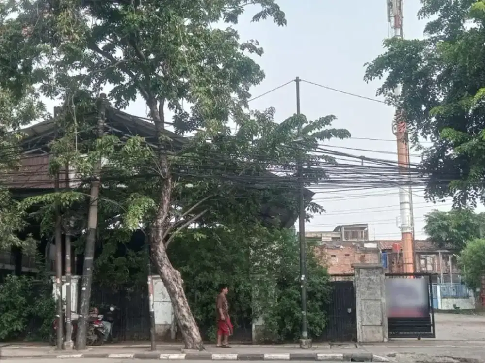 GUDANG HITUNG TANAH DI PLUMPANG SEMPER