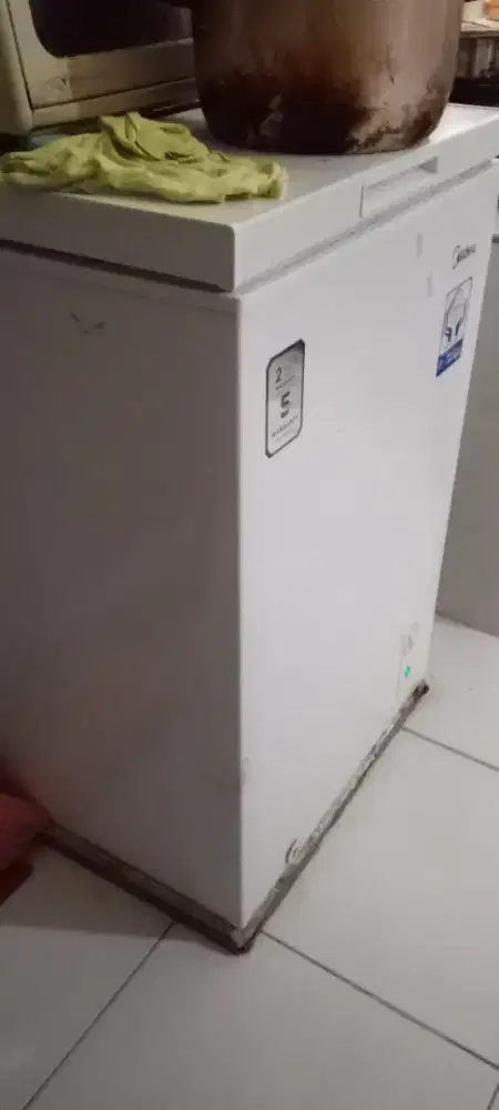 Dijual Freezer Midea