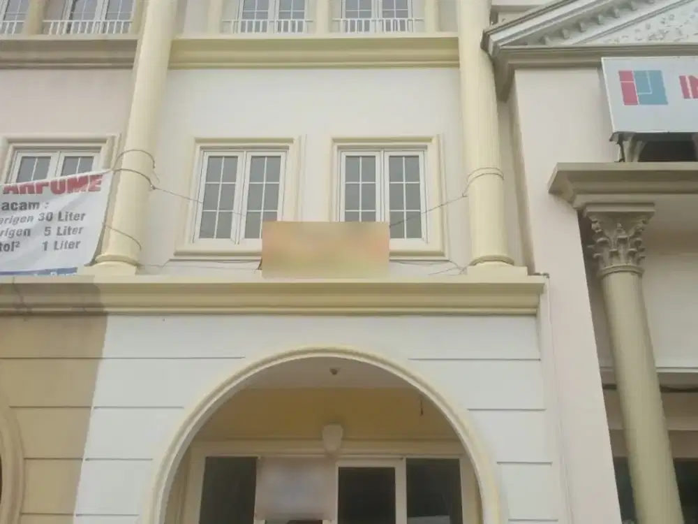 SEWA RUKO DI GREEN MANSION