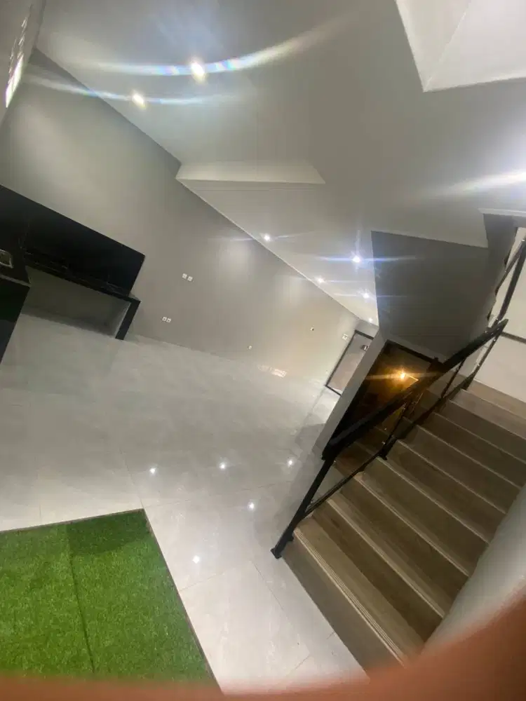 Dijual Rumah Cantik Minimalis di Taman Kopo Indah Bandung