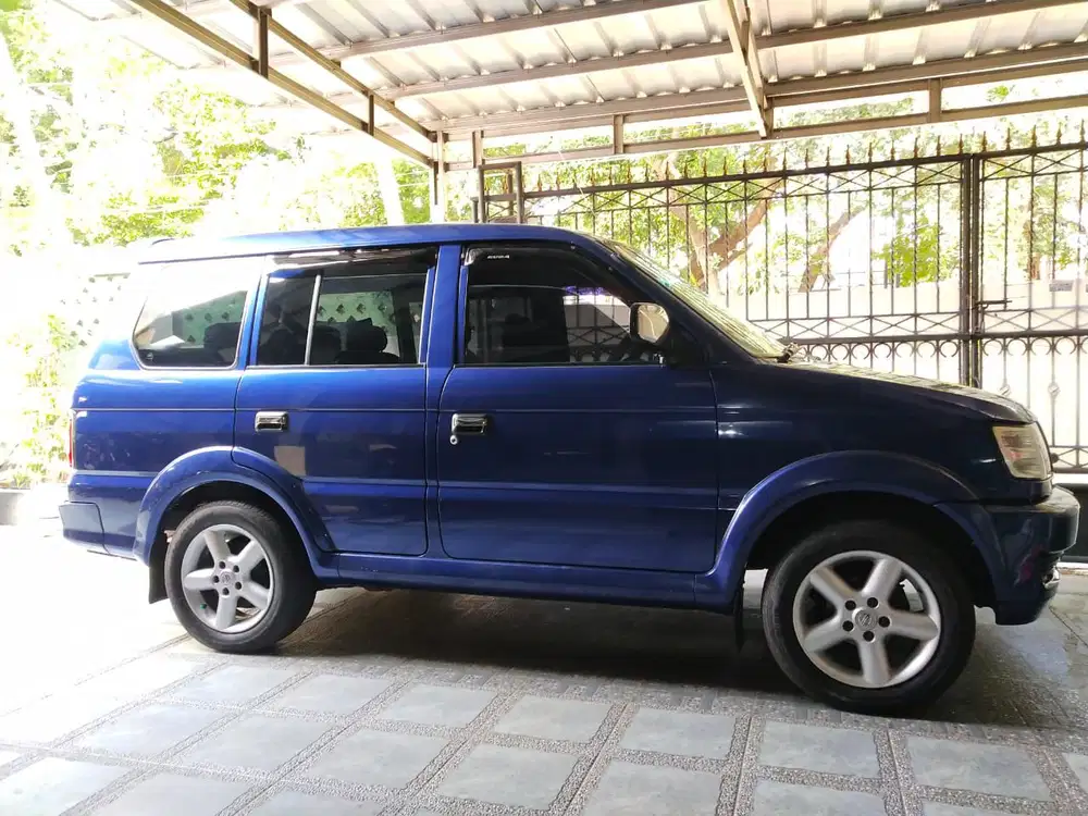 Mitsubishi Kuda 2002 Bensin