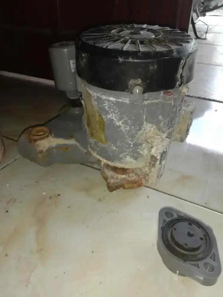 Menerima jual beli pompa air bekas borong atau satuan