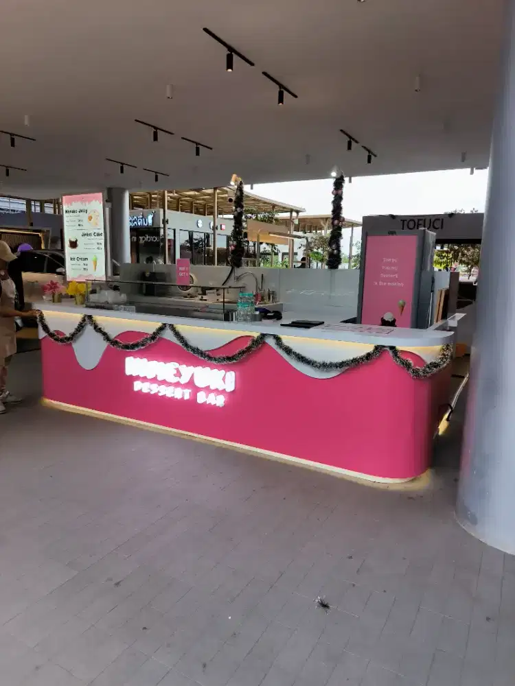 Crew Outlet / Barista Himeyuki Dessert Bar