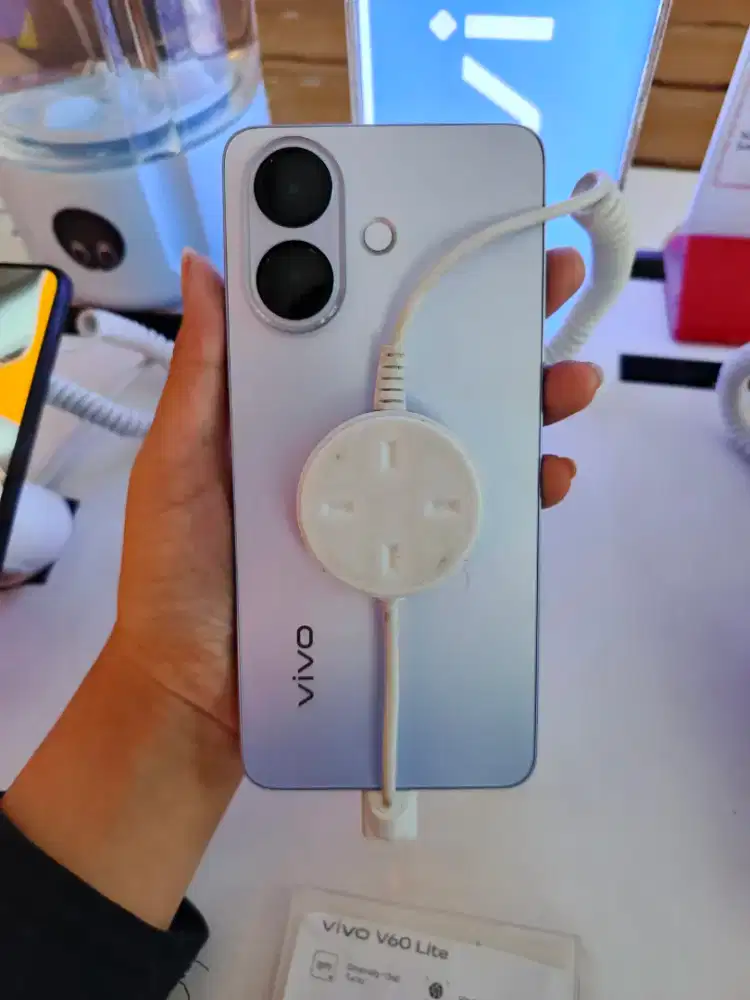 VIVO V60 LITE desain stylish, kamera jernih, bateri awet, chipset oke
