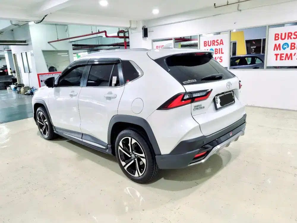 KM 200 TOYOTA YARIS CROSS GR SPORT TSS 2025 LIKE NEW NON HYBRID GRESH