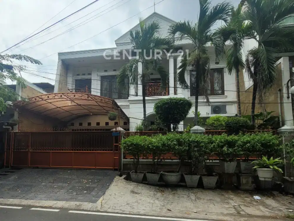 Hunian Mewah DiJakarta Pusat Bergaya Klasik Modern Terawat Nyaman