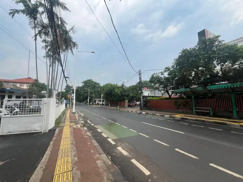 Bangunan Luas 9926 m2 di Tebet cocok untuk Komersial Bisnis Harga Dibawah NJOP