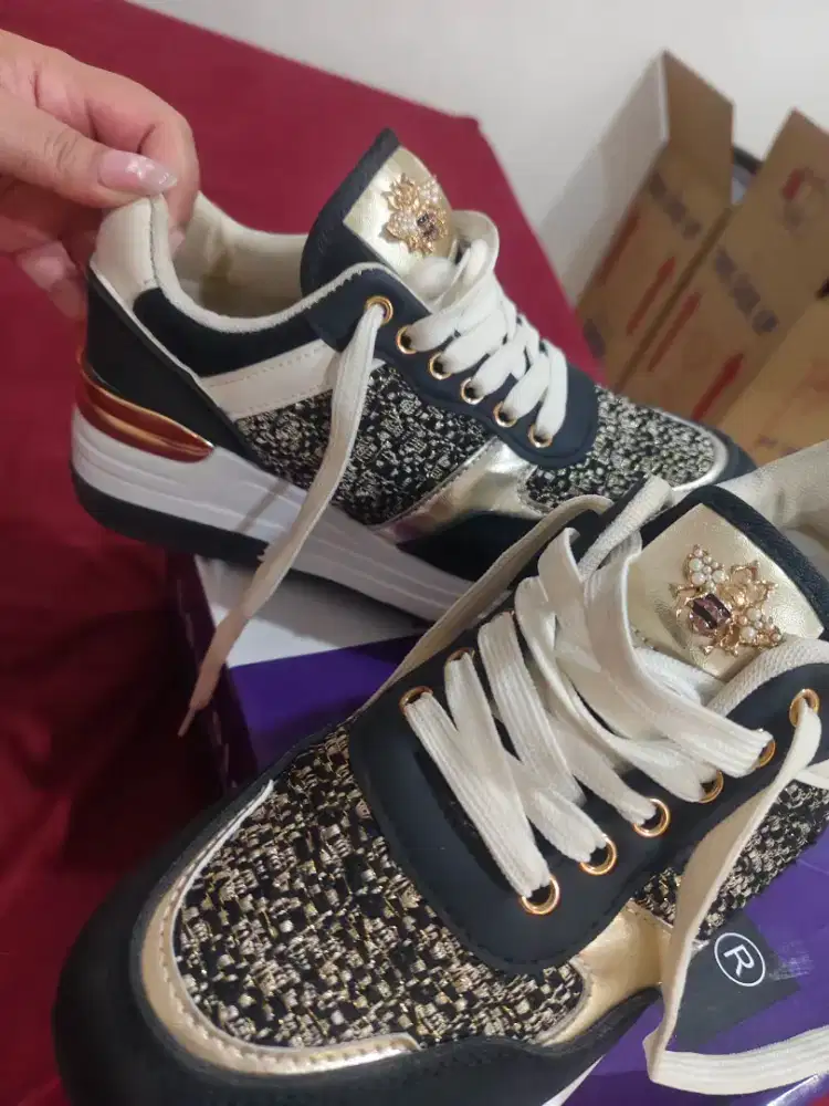 Sepatu Black Gold Laviola Uk 38