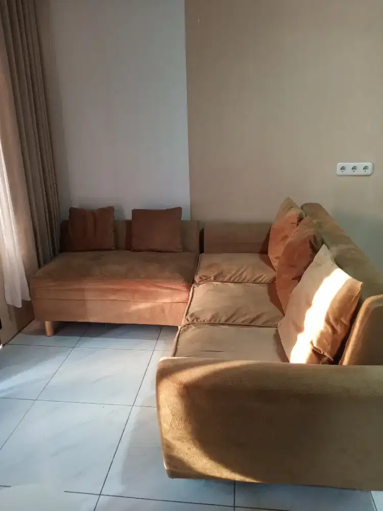Sofa retro sudut L