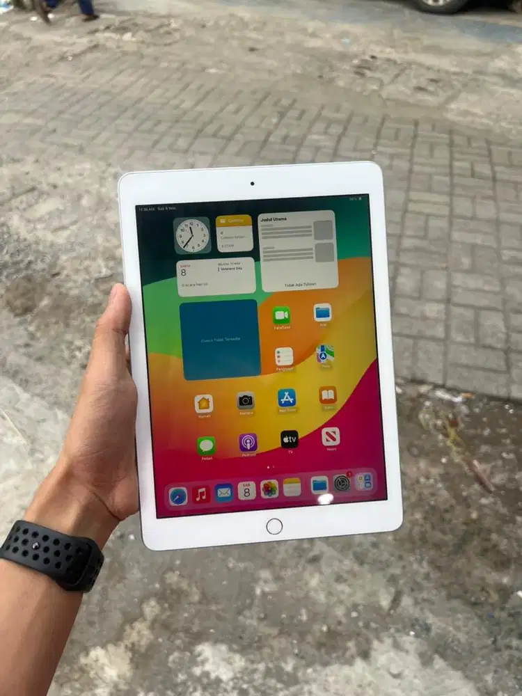 iPad Gen 6 32gb Silver iBox