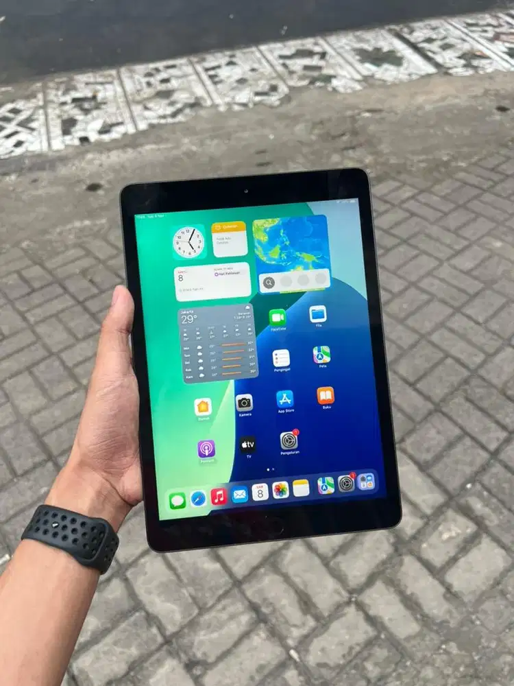 iPad Gen 8 32gb Gray iBox