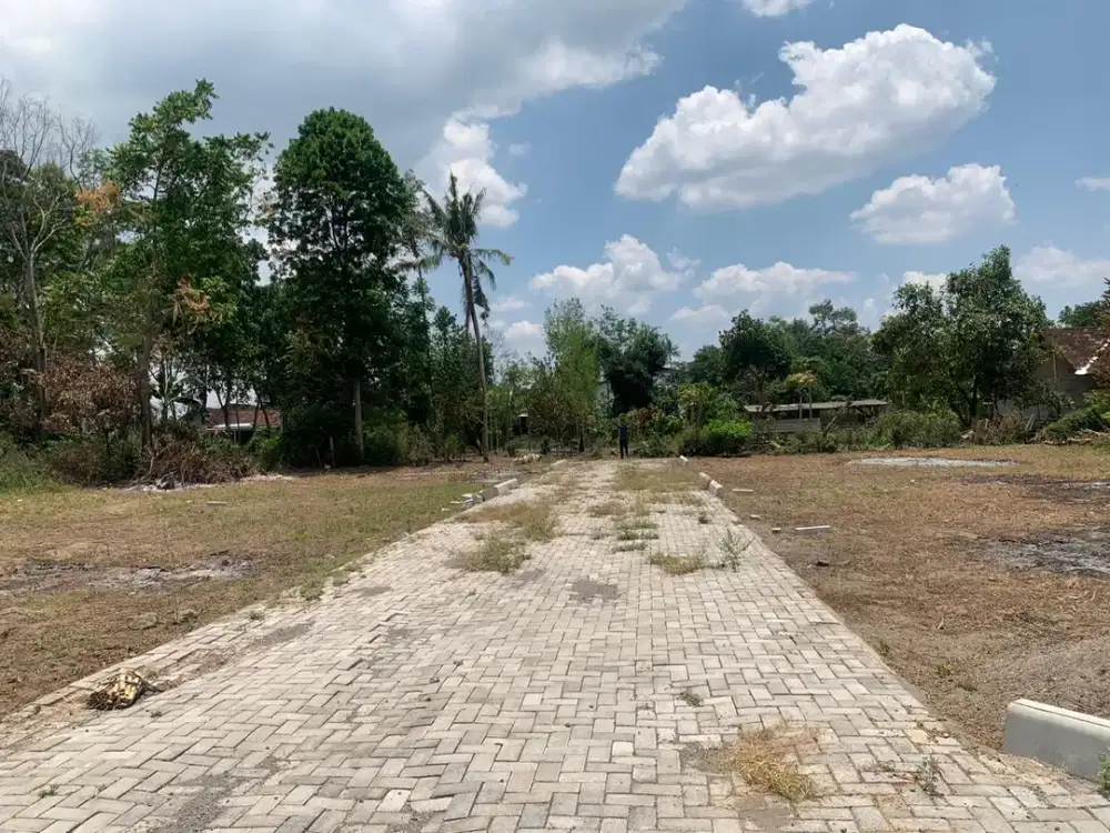 Tanah Kalasan Sleman SHMP  dekat JL LPMP 10 Menit Candi Prambanan