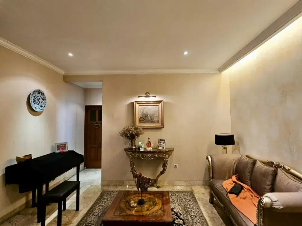 Dijual Rumah Di Jl. Suryo Senopati Uk 351 m² at Jakarta Selatan