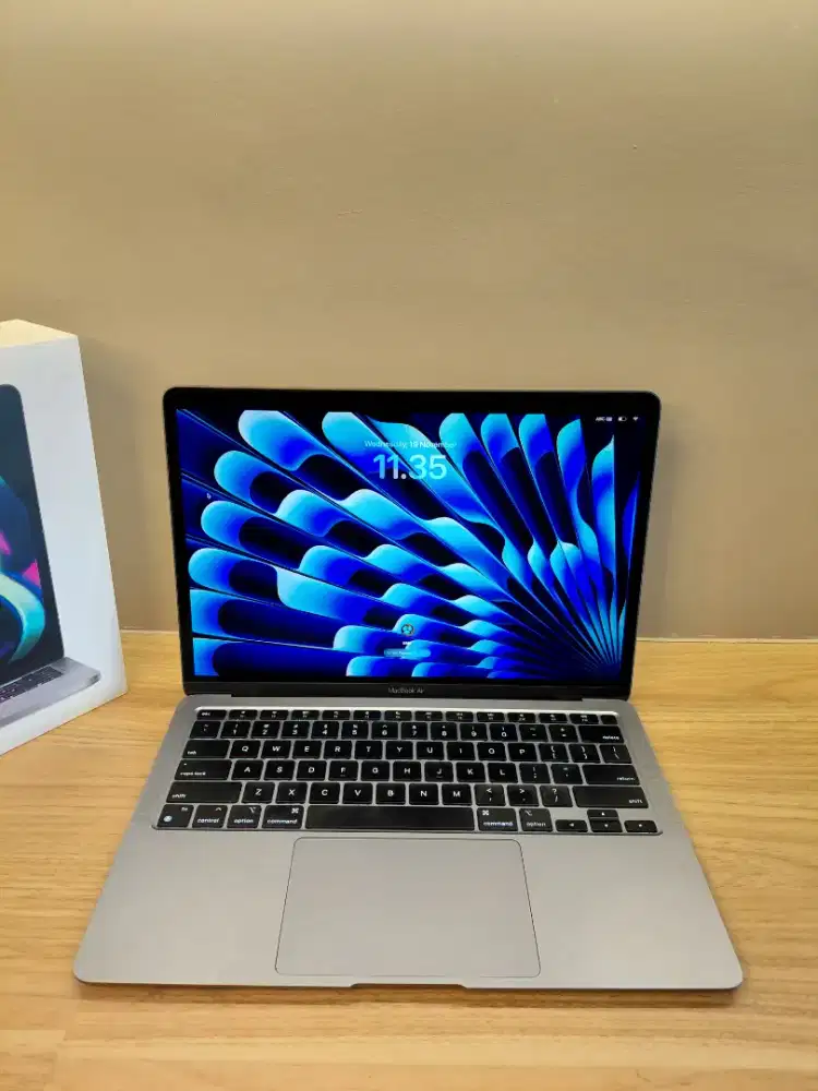 MACBOOK AIR RETINA M1 2020 RAM 8GB SSD 128GB