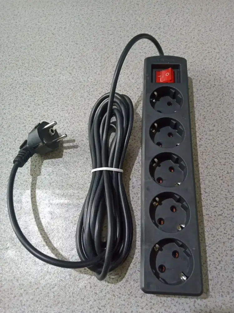 Stop kontak 5 mtr 5 lobang