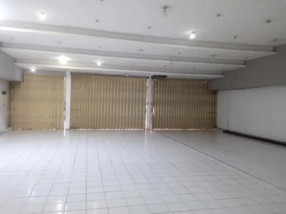 Ruang usaha strategis dekat mall ciwalk di cihampelas bandung