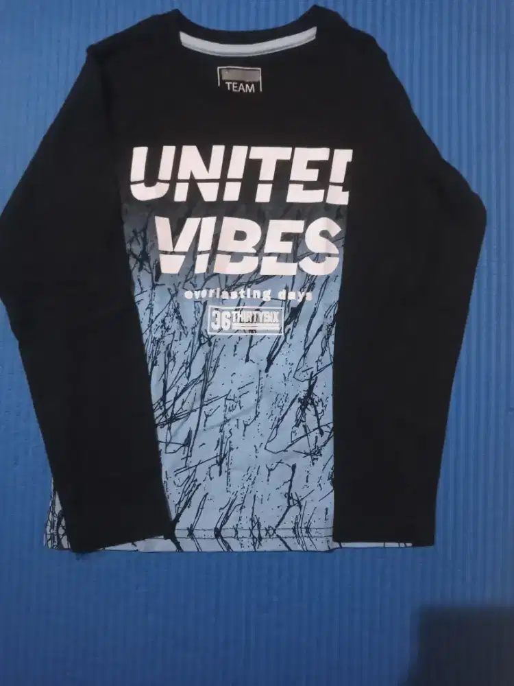 Kaos lengan panjang anak