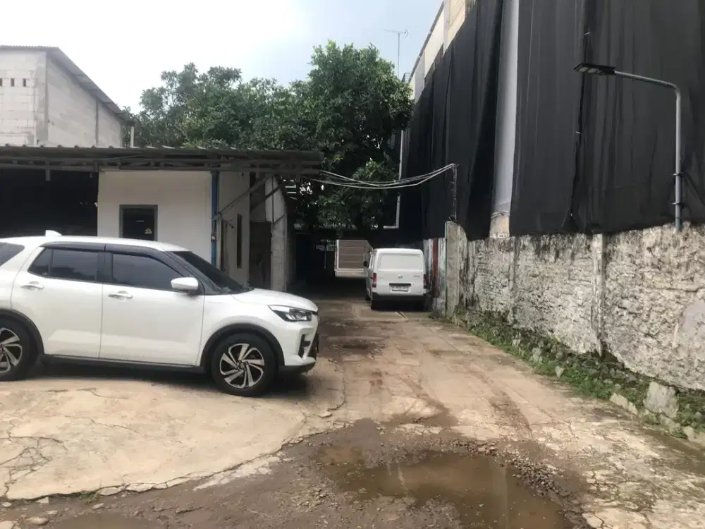 Rumah/ Ruang Usaha di Palmerah Utara II - Jakarta Barat