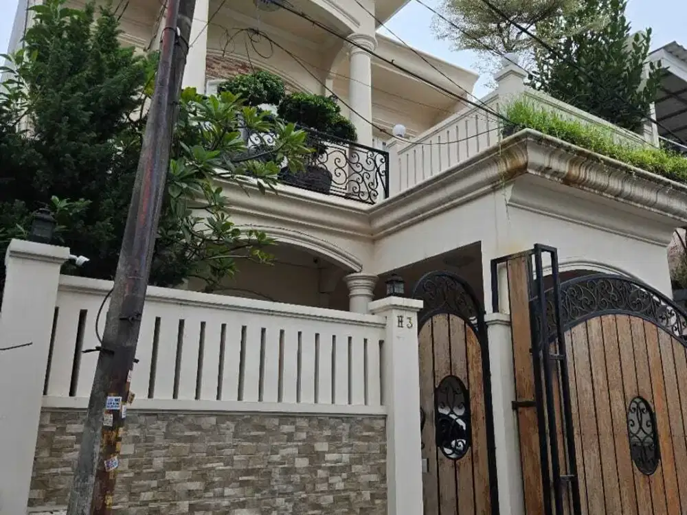 RUMAH SIAP HUNI FURNISHED DI PERUM PREMIER PAVILION CENGKARENG JAKBAR