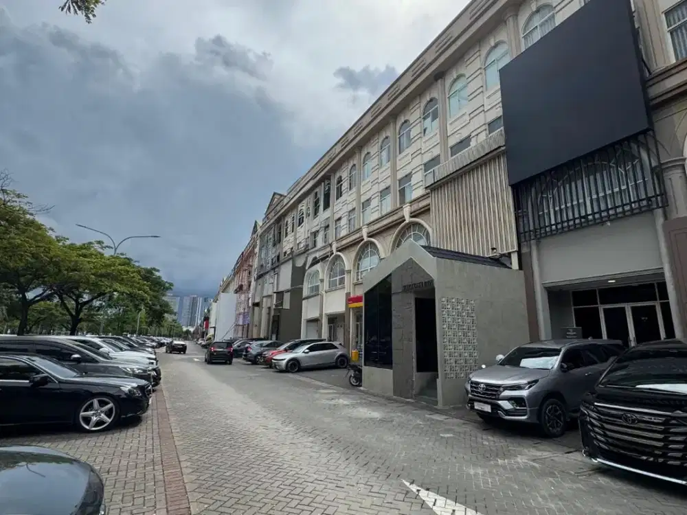 Dijual Rukan Golf Island Boulevard