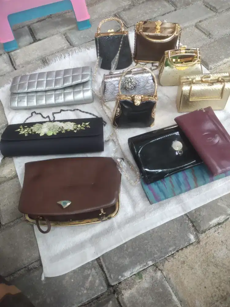 Tas asesoris untuk kondangan