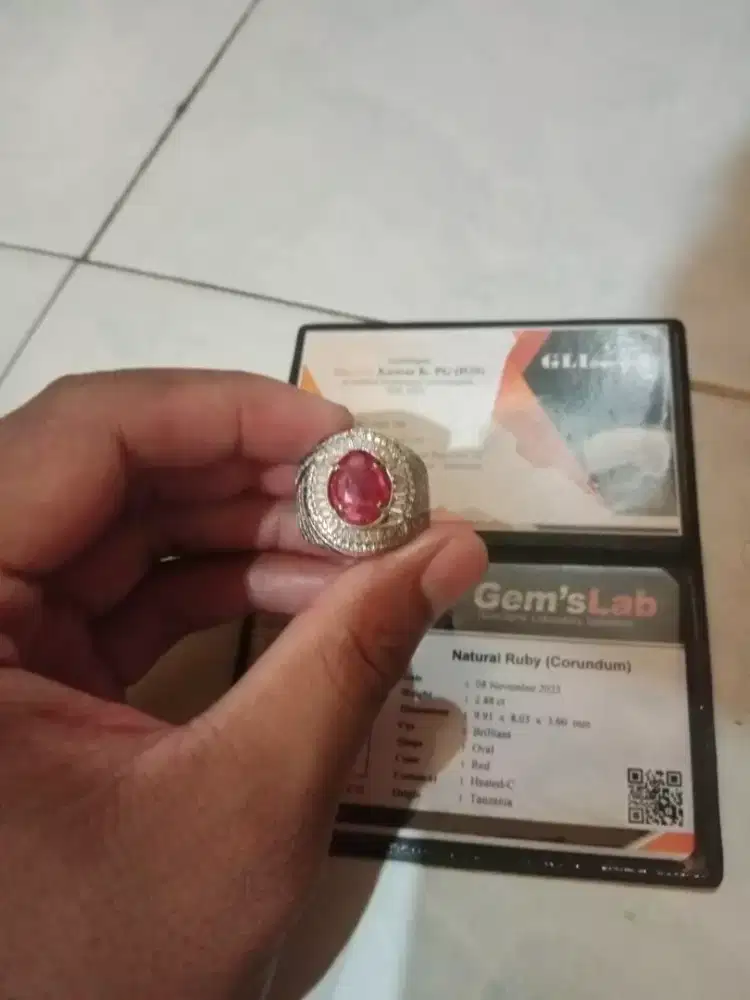 Batu permata Ruby