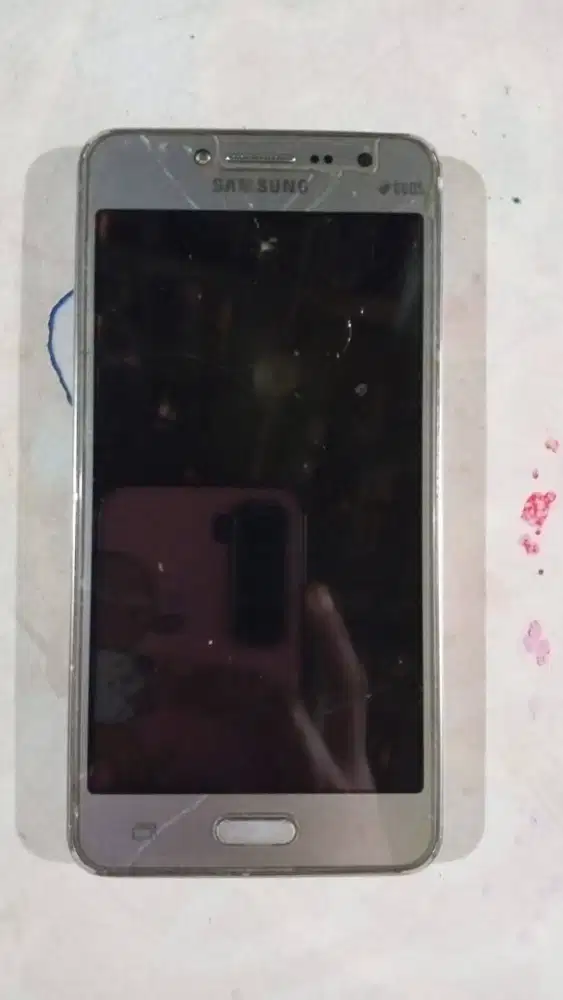 Samsung 4G Duos (Bekas) + Box & Charger Original