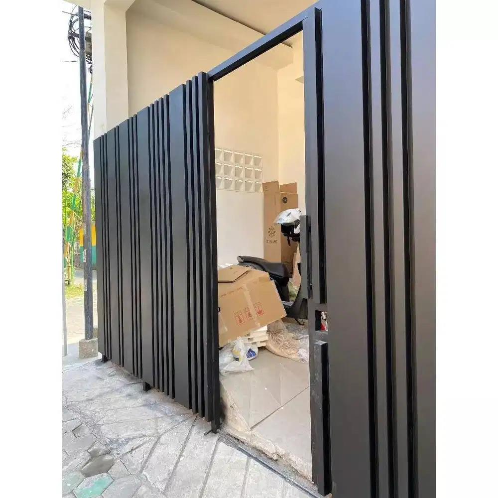 pagar rumah bahan plat warna hitam kokoh