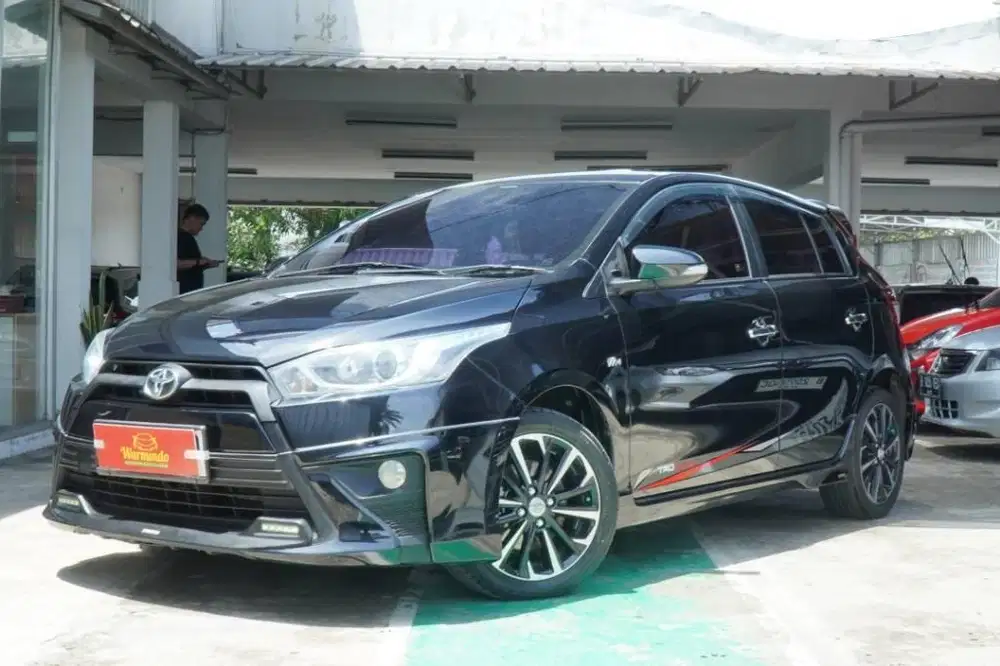 Toyota Yaris S TRD Matic AT tahun 2017 hitam DP minim 15 juta