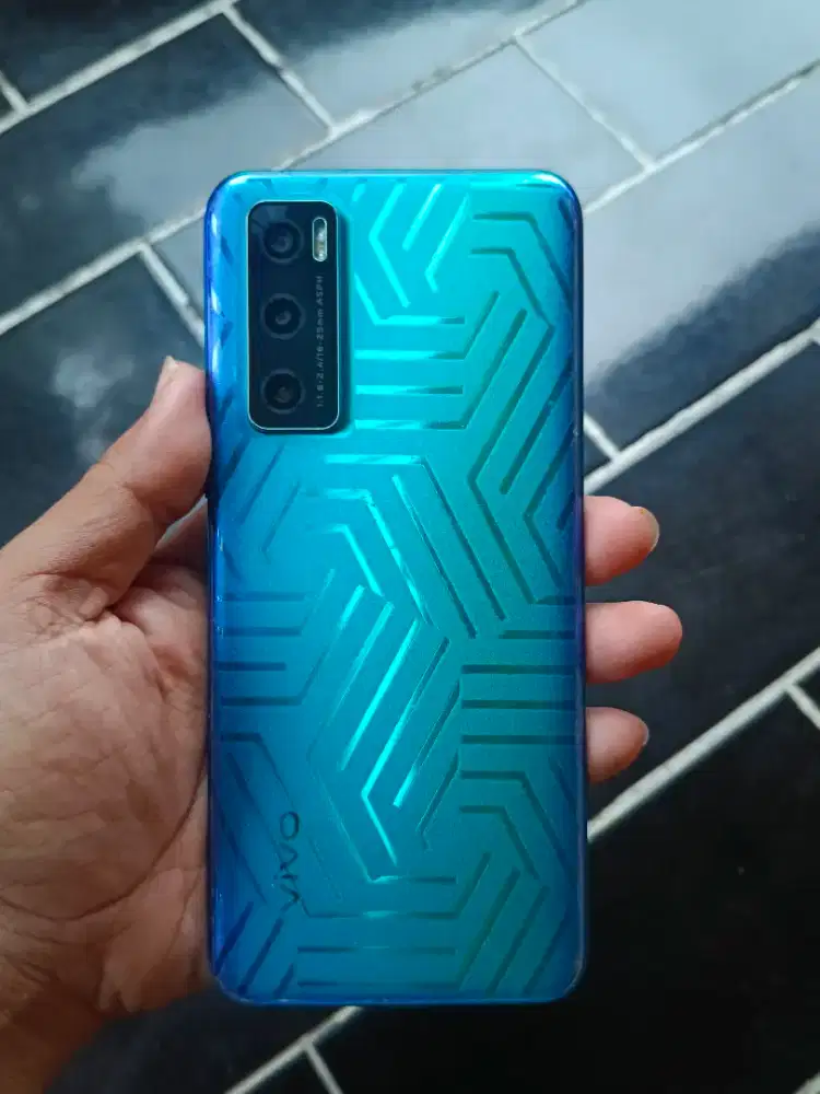 Jual vivo v20se ram8/128 hp saja alias batangan 
Minus pemakaian saja