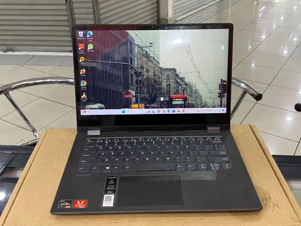 Lenovo /Processor, AMD Ryzen 3 3200 with Radeon SSD 256GB RAM 20GB