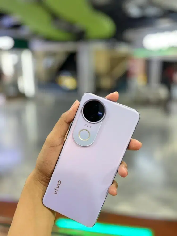 VIVO V50 5g 12/256 SECOND LIKE NEW FULL SET MASI BERGARANSI