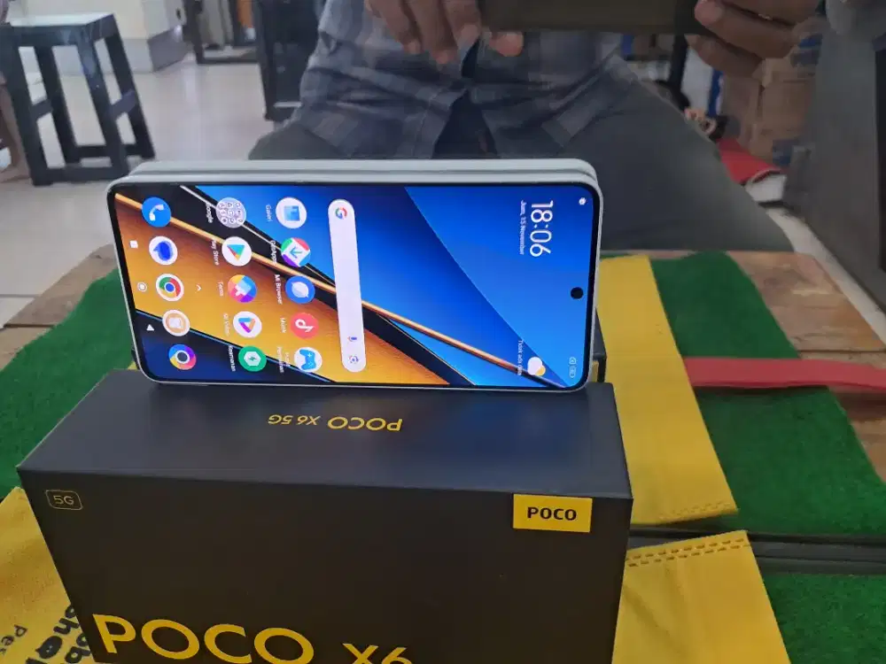 POCO X6 5G 8/256 GB Lengkap normal