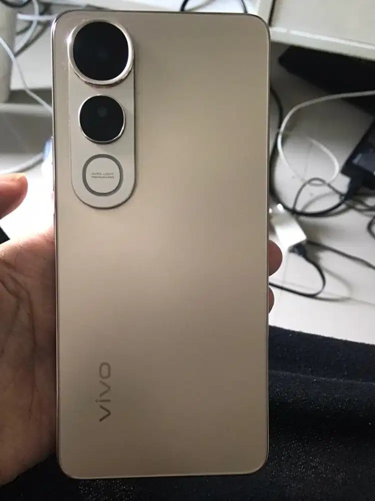 Vivo v50 lite 8+8 /128