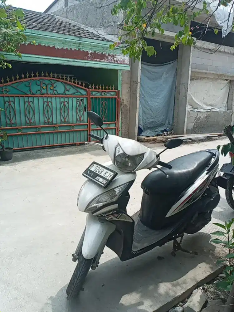 Saya tukang ojek antar jemput anak sekolah/kerja. Harga nya MURAH.