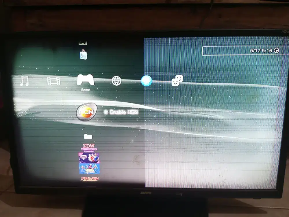 Dijual TV Sanyo LED 24 inch minus bergaris garis