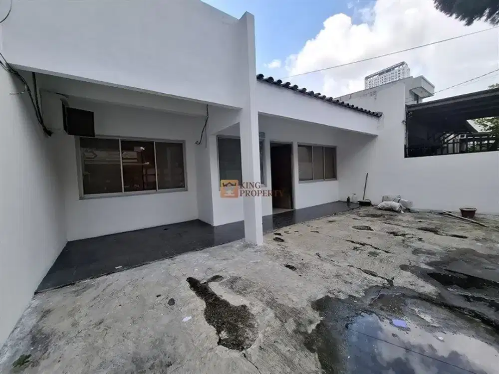 Hanya Jalan kaki Ke Mall CP & Cabang BCA Tanjung Duren, Disewakan Rumah Tanjung Duren Timur 1,5 Lantai Unfurnish Selesai Renovasi Siap Huni