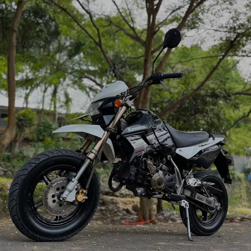 Kawasaki KsR 110cc CBU Tahun 2012 plat D pajak On SS lengkap Rare Item