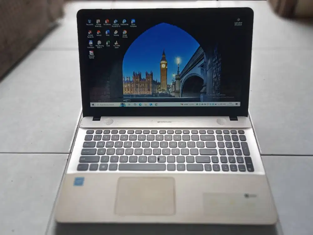 ASUS X541NA / Celeron N3350 / 15.6 / 500Gb / 4Gb / 2-3 Jam