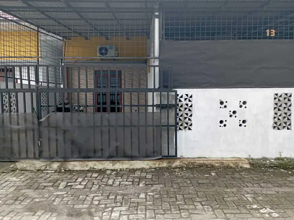 Rumah Siap Ditempati Dalam Komplek Dekat Ringroad Lokasi Jalan Abadi