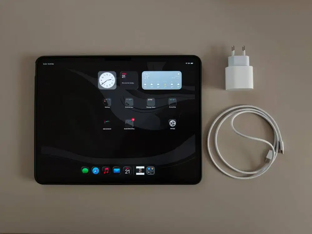 IPAD Air 7 13-inch M3 Wifi Blue 256GB Mulusssss Inter