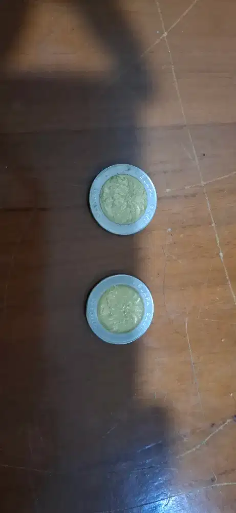 Uang logam koin murah meriah