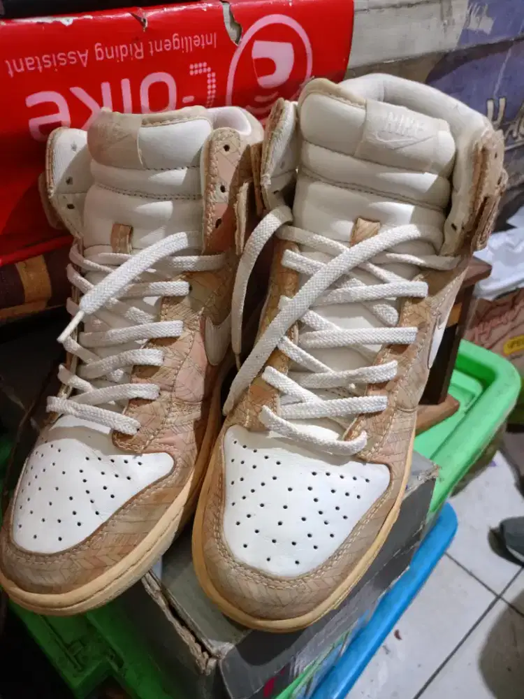 SEPATU NIKE ORIGINAL SIZE 40