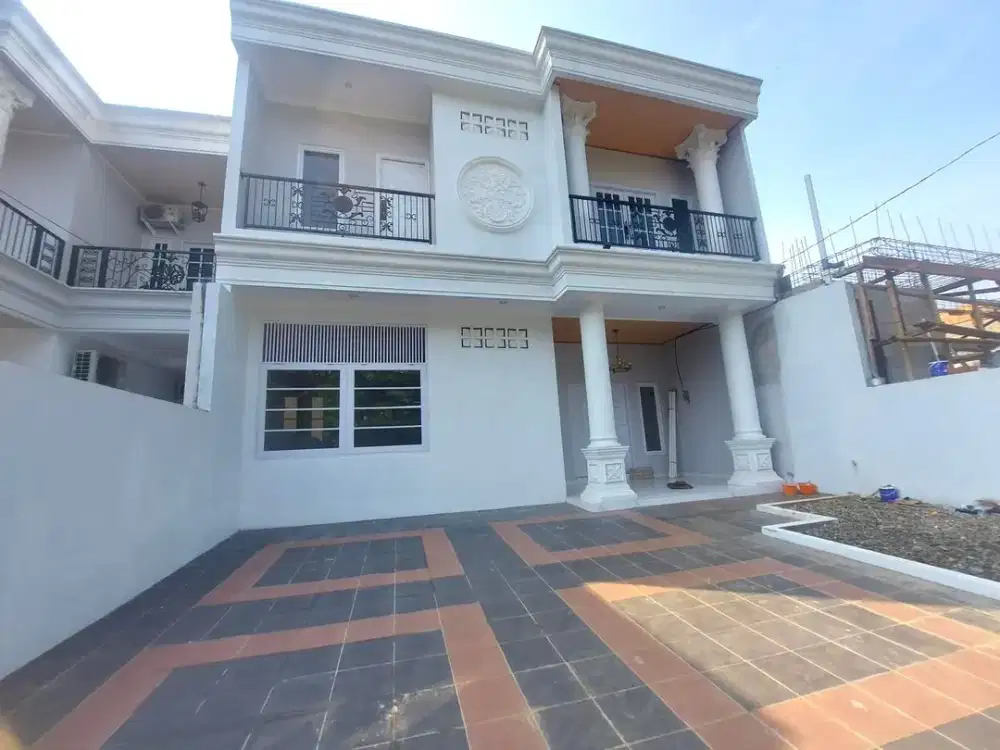 MEWAH BARU dg Kolam Renang Rumah di Cinere Estate