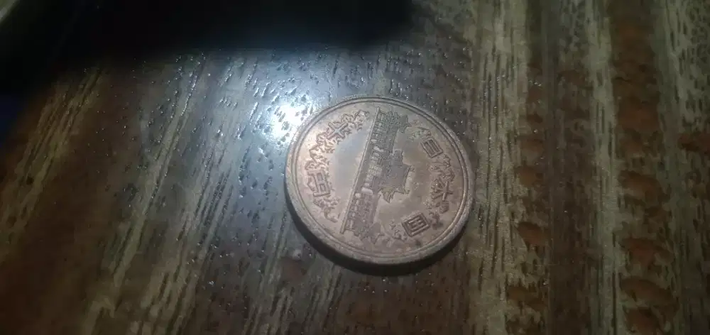 Coin logam 10 yen 1961