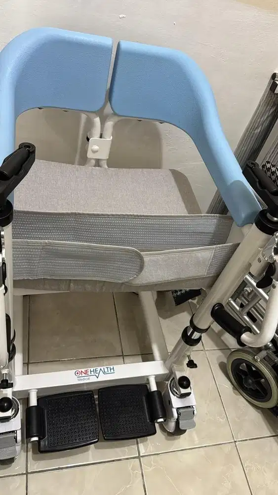 Kursi transfer buat lansia