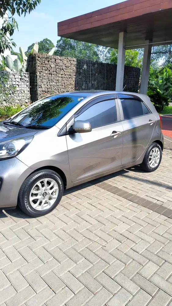Kia Picanto 2012 Bensin