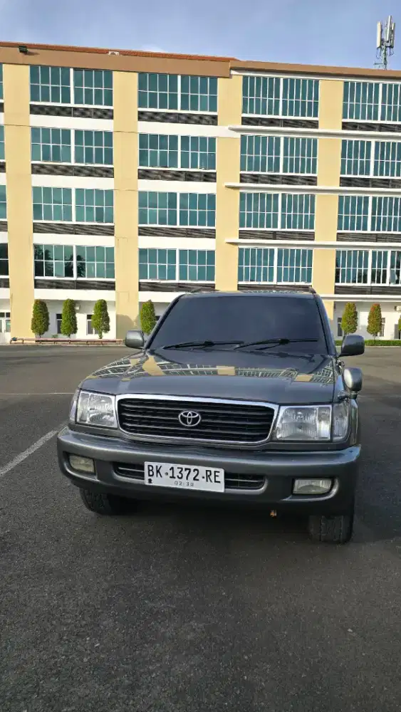 Toyota land cruiser vx limited